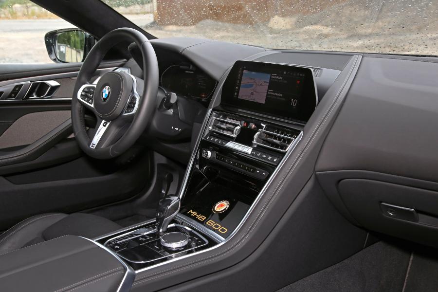 Интерьер BMW M850i MH8 600 by Manhart Racing (G15) 2019 года  (фото 9 из 24)